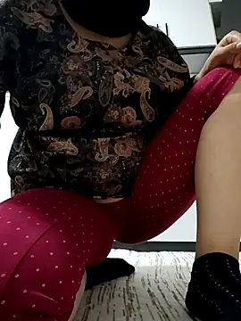 Snapshot of elif25 chatting on October 2025 08:10:01 PM elif25 online show from October 2025 08:10:01 PM