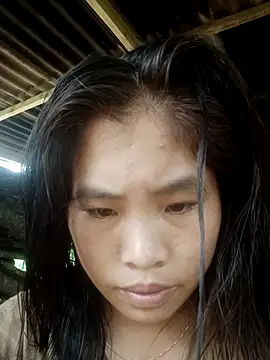 Luyen004 online show from October 2025 04:21:01 AM