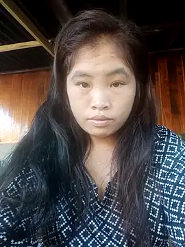 Luyen004 online show from October 2025 01:09:01 PM