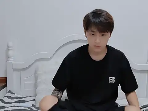 xiaoyi2563 online show from September 2025 01:22:01 PM