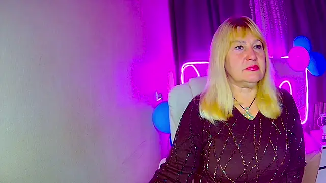 EmmaEllison online show from October 2025 06:00:01 AM