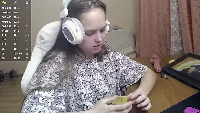 SharybbFace online show from October 2025 03:08:01 PM