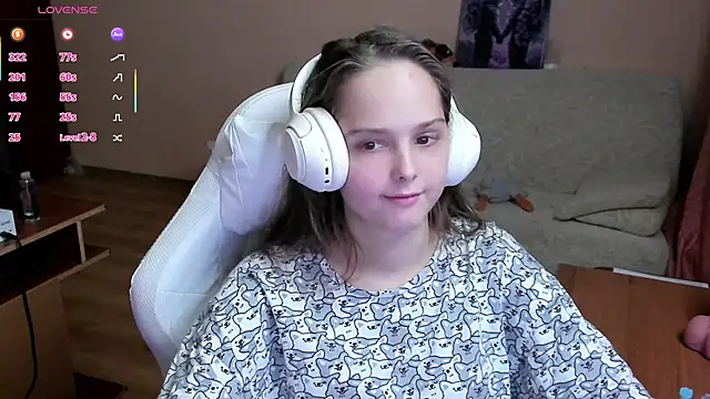 SharybbFace online show from November 2025 03:12:02 PM