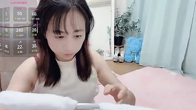 RIjiejie2 online show from October 2025 02:40:01 PM