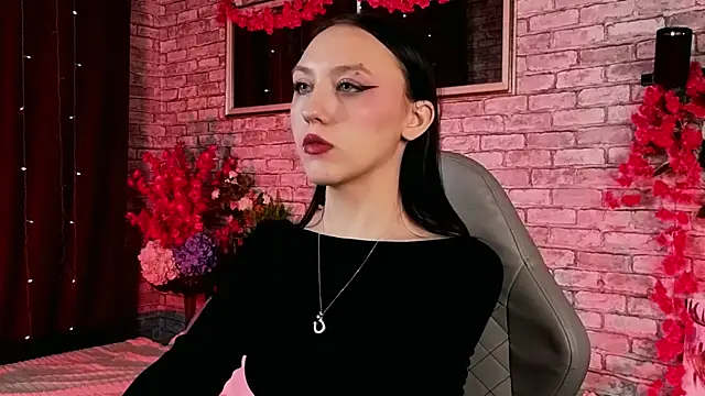 Snapshot of AdeliceLenoir chatting on September 2025 06:04:01 AM AdeliceLenoir online show from September 2025 06:04:01 AM