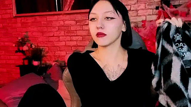 Snapshot of AdeliceLenoir chatting on October 2025 06:47:01 AM AdeliceLenoir online show from October 2025 06:47:01 AM