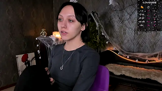 Snapshot of AdeliceLenoir chatting on November 2025 05:42:01 AM AdeliceLenoir online show from November 2025 05:42:01 AM