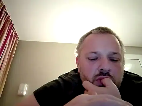 Snapshot of Yannor36 chatting on September 2025 10:22:01 PM Yannor36 online show from September 2025 10:22:01 PM