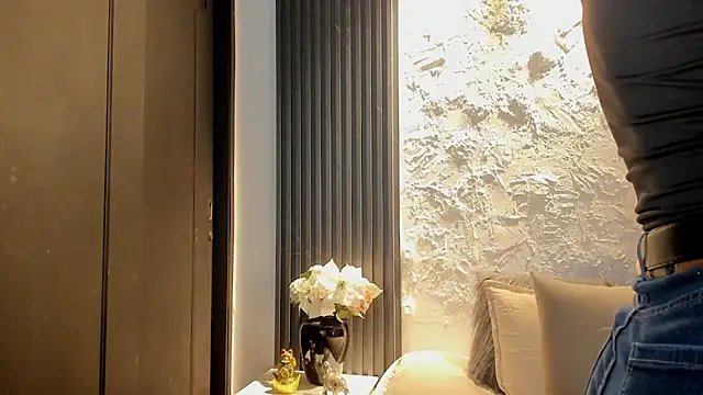 joselin rouse online show from February 2026 12:10:02 PM