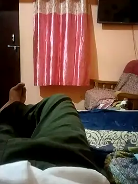 Snapshot of monarani5986 chatting on October 2025 06:20:02 PM monarani5986 online show from October 2025 06:20:02 PM