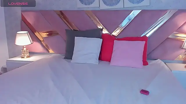 ChloeLaurentt online show from November 2025 02:49:02 PM