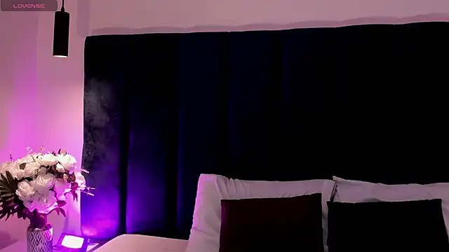 LiilyAdams online show from February 2026 07:54:01 PM