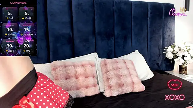 LiilyAdams online show from April 2026 07:58:01 PM