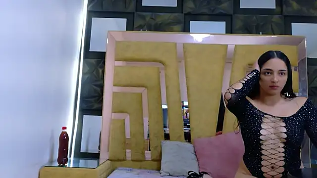 Snapshot of CailinANDrouse chatting on October 2025 01:08:02 PM CailinANDrouse online show from October 2025 01:08:02 PM