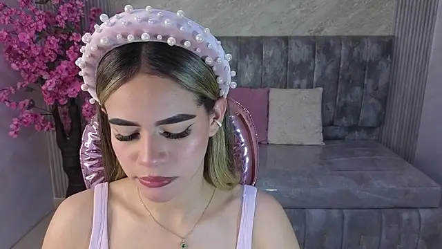 Snapshot of lilith4_s chatting on November 2025 08:30:02 PM lilith4 s online show from November 2025 08:30:02 PM