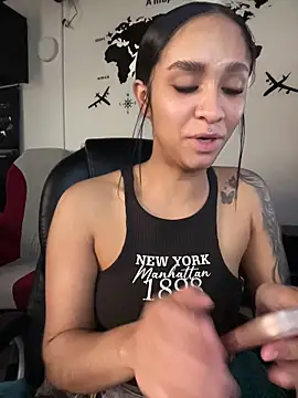 Isabella-Teen online show from May 2026 01:08:01 PM