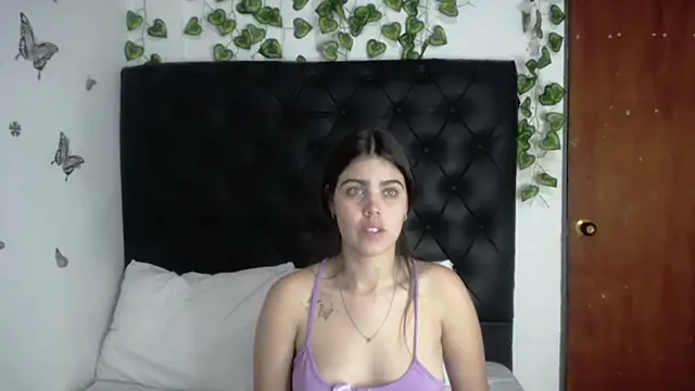 isabel 09 online show from April 2026 07:18:01 PM