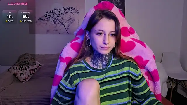 LilithPoison online show from October 2025 06:06:01 PM