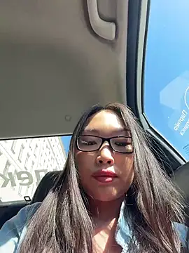 AdriaNochi online show from July 2026 08:29:01 AM