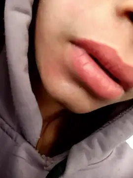 Aaisha-16 online show from January 2026 03:52:02 AM