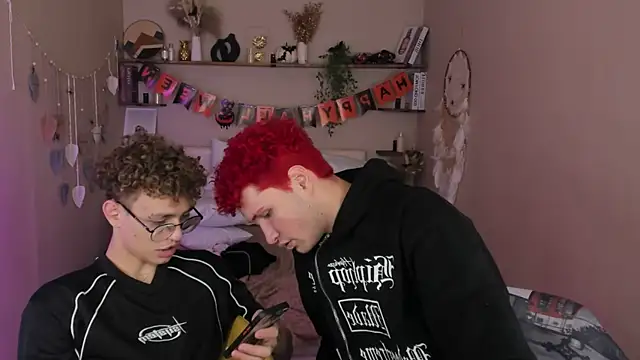 Snapshot of NathanCurl chatting on October 2025 10:44:02 PM NathanCurl online show from October 2025 10:44:02 PM