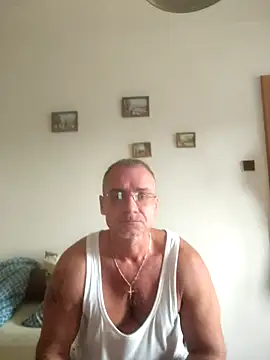 chcem1975 online show from September 2025 07:42:01 AM