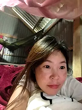 Siathong online show from October 2025 11:31:02 PM