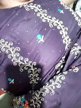 Mmm143 online show from April 2026 08:31:02 PM