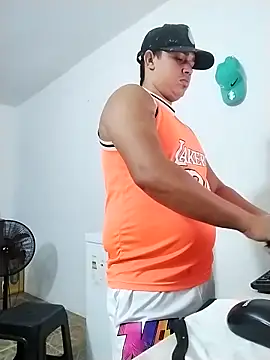 Alex man23 online show from November 2025 02:45:01 AM