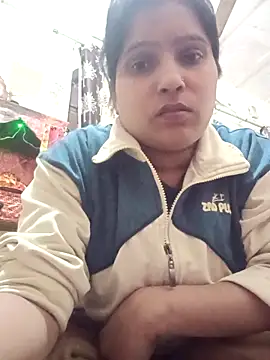 aliya-jaan71 online show from December 2025 04:03:01 PM