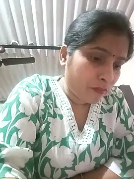 aliya-jaan71 online show from April 2026 05:24:02 PM