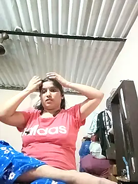 aliya-jaan71 online show from April 2026 02:27:02 PM