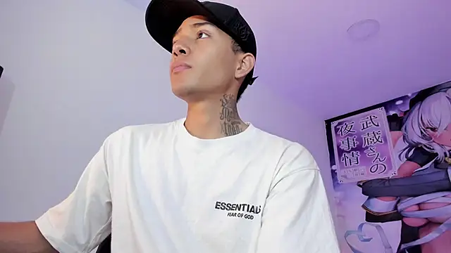 Hunteer Boy online show from October 2025 03:32:01 AM