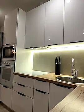 FriendlyFire 18 online show from November 2025 07:56:01 PM