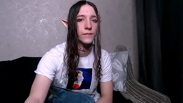 SilverMuse  online show from September 2025 12:05:01 AM