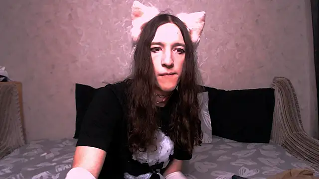 SilverMuse  online show from October 2025 10:34:02 PM