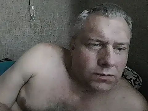 Snapshot of evulis1 chatting on August 2026 03:44:01 PM evulis1 online show from August 2026 03:44:01 PM