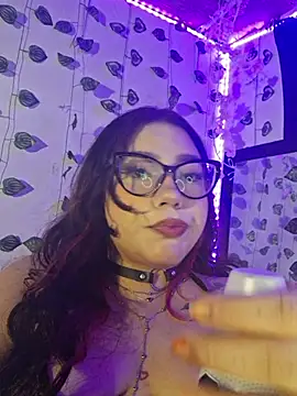 MegXo online show from November 2025 07:52:01 AM