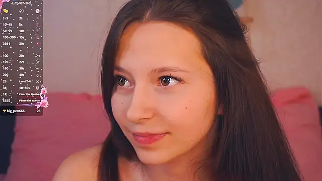 GabrielleLynchard online show from November 2025 08:00:01 PM