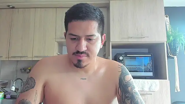 Arnolwilliams online show from September 2025 09:08:02 PM