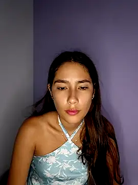 Snapshot of Amber_Miiller2 chatting on May 2026 09:23:02 PM Amber Miiller2 online show from May 2026 09:23:02 PM