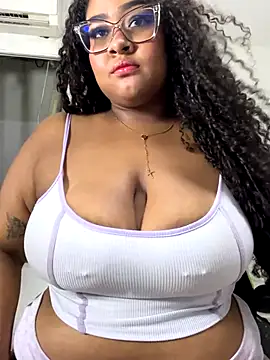 Snapshot of Dakota__Luxx00 chatting on September 2025 04:18:02 AM Dakota Luxx00 online show from September 2025 04:18:02 AM