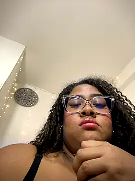 Snapshot of Dakota__Luxx00 chatting on November 2025 08:48:02 AM Dakota Luxx00 online show from November 2025 08:48:02 AM