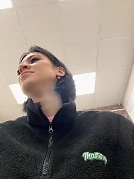 EmmaStarkk online show from September 2025 04:13:02 AM