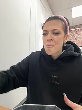 EmmaStarkk online show from September 2025 04:29:01 AM