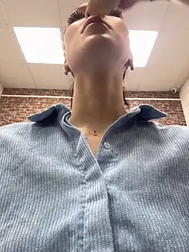 EmmaStarkk online show from October 2025 04:11:01 AM