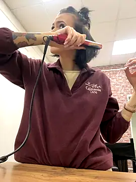 EmmaStarkk online show from November 2025 04:12:01 AM