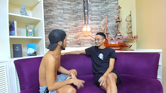 Snapshot of Juicy_Creww chatting on October 2025 10:02:02 AM Juicy Creww online show from October 2025 10:02:02 AM