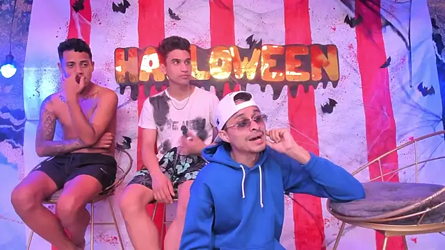 Snapshot of Juicy_Creww chatting on October 2025 11:13:02 AM Juicy Creww online show from October 2025 11:13:02 AM