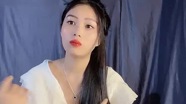 Lyly4757 online show from September 2025 10:57:01 PM